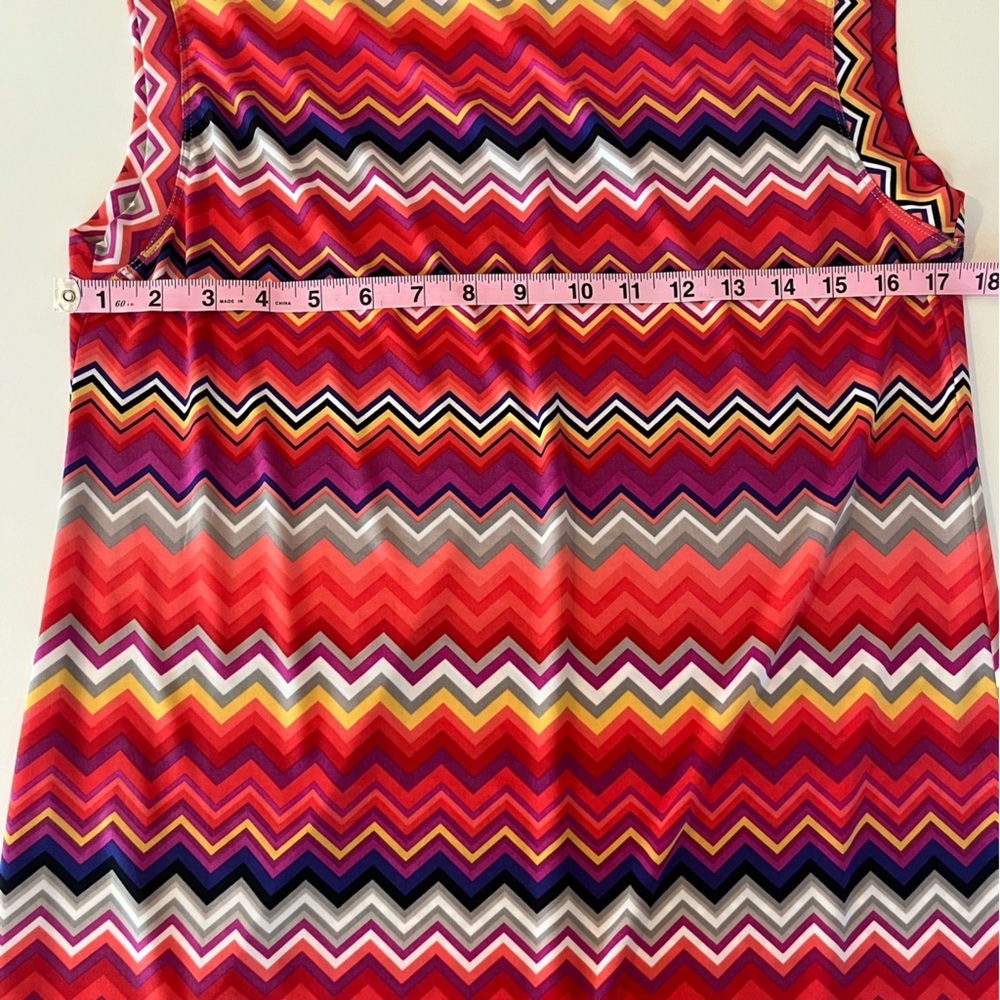 Trina Turk Zinnia Printed Sheath Dress EUC size M - Picture 9 of 9